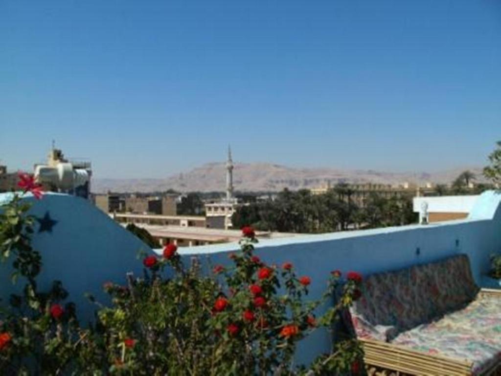 Bob Marley House Sherief Hotel Luxor Exteriör bild