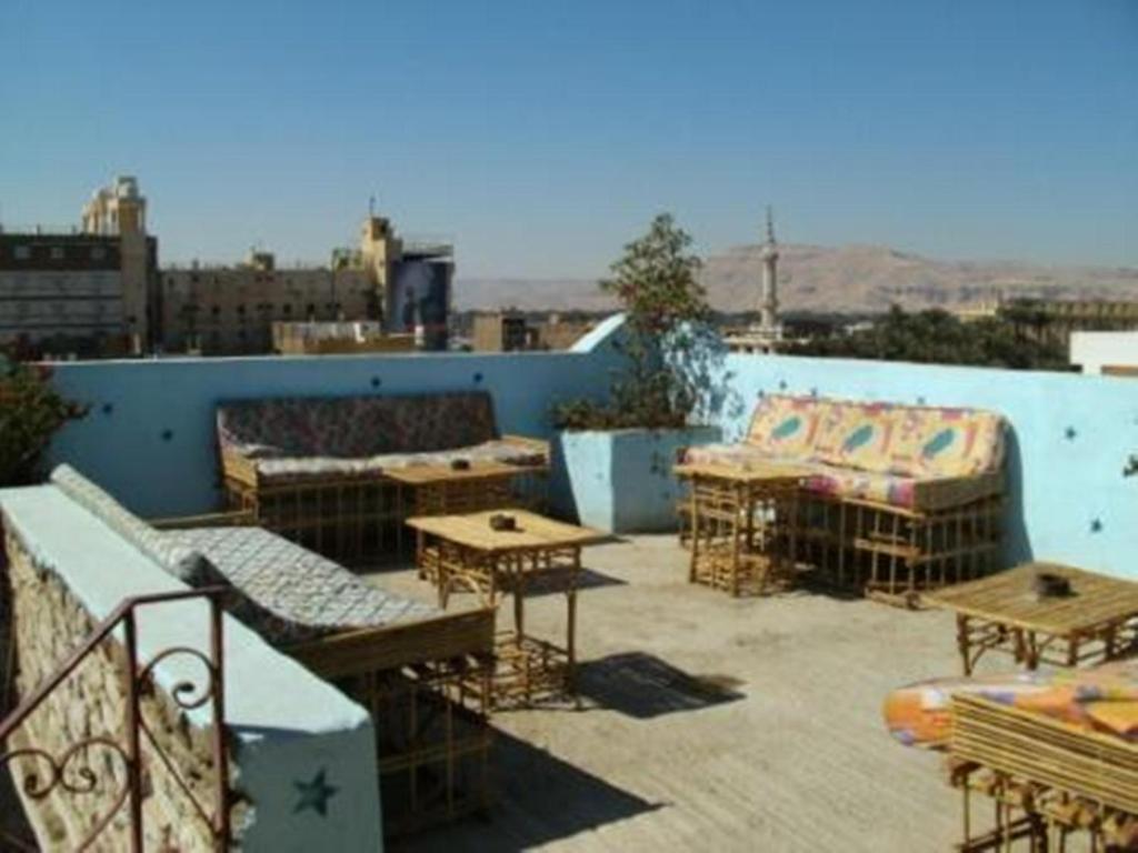 Bob Marley House Sherief Hotel Luxor Exteriör bild