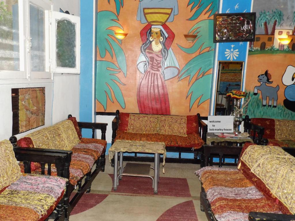 Bob Marley House Sherief Hotel Luxor Exteriör bild